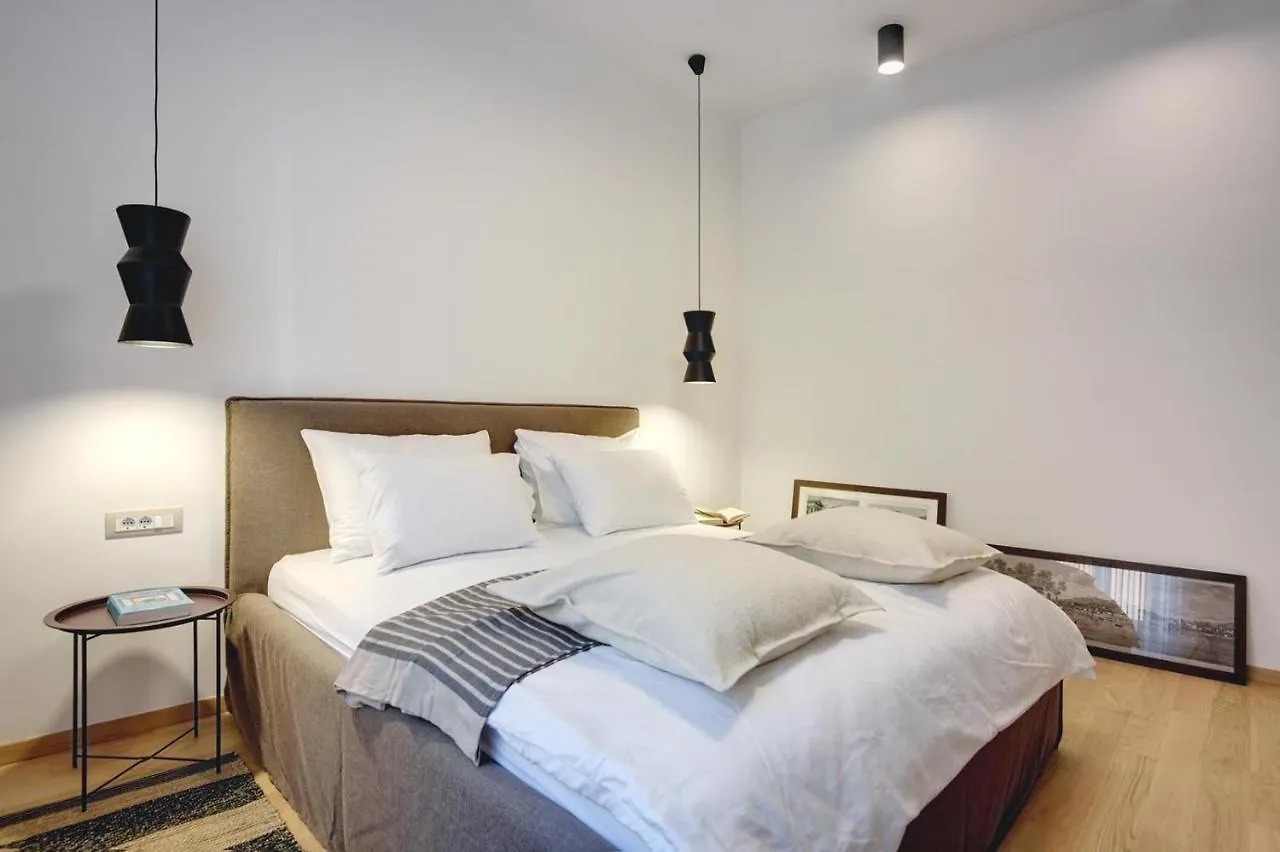 Cave Design Apartment Pula
